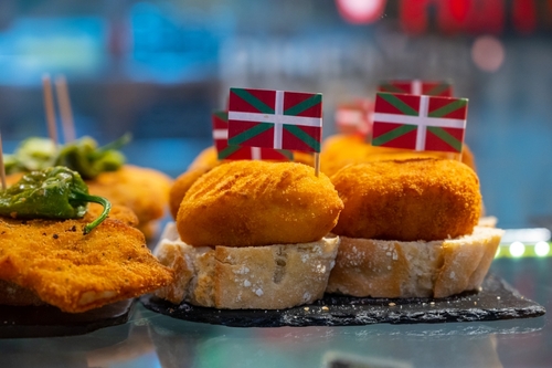 Typical,Snack,In,Bars,Of,Basque,Country,,Pinchos,Or,Pinxtos,