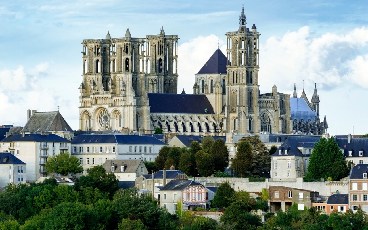 Catedral,En,Ciudad,De,Laon,Francia