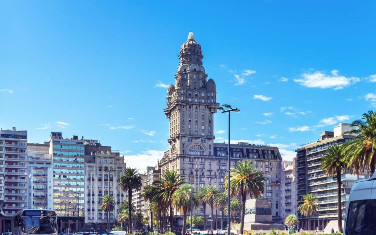 La,Plaza,Independencia,de,Montevideo,,Uruguay,,América,del,Sur,,Alta,Calidad