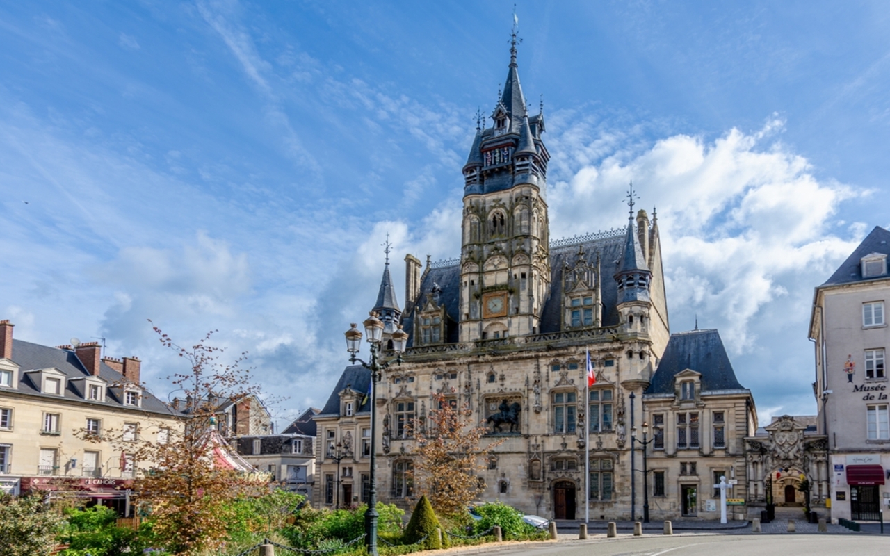 Compiègne,,Francia,,3 de,mayo,de,2024:,Vista,Exterior,De,La