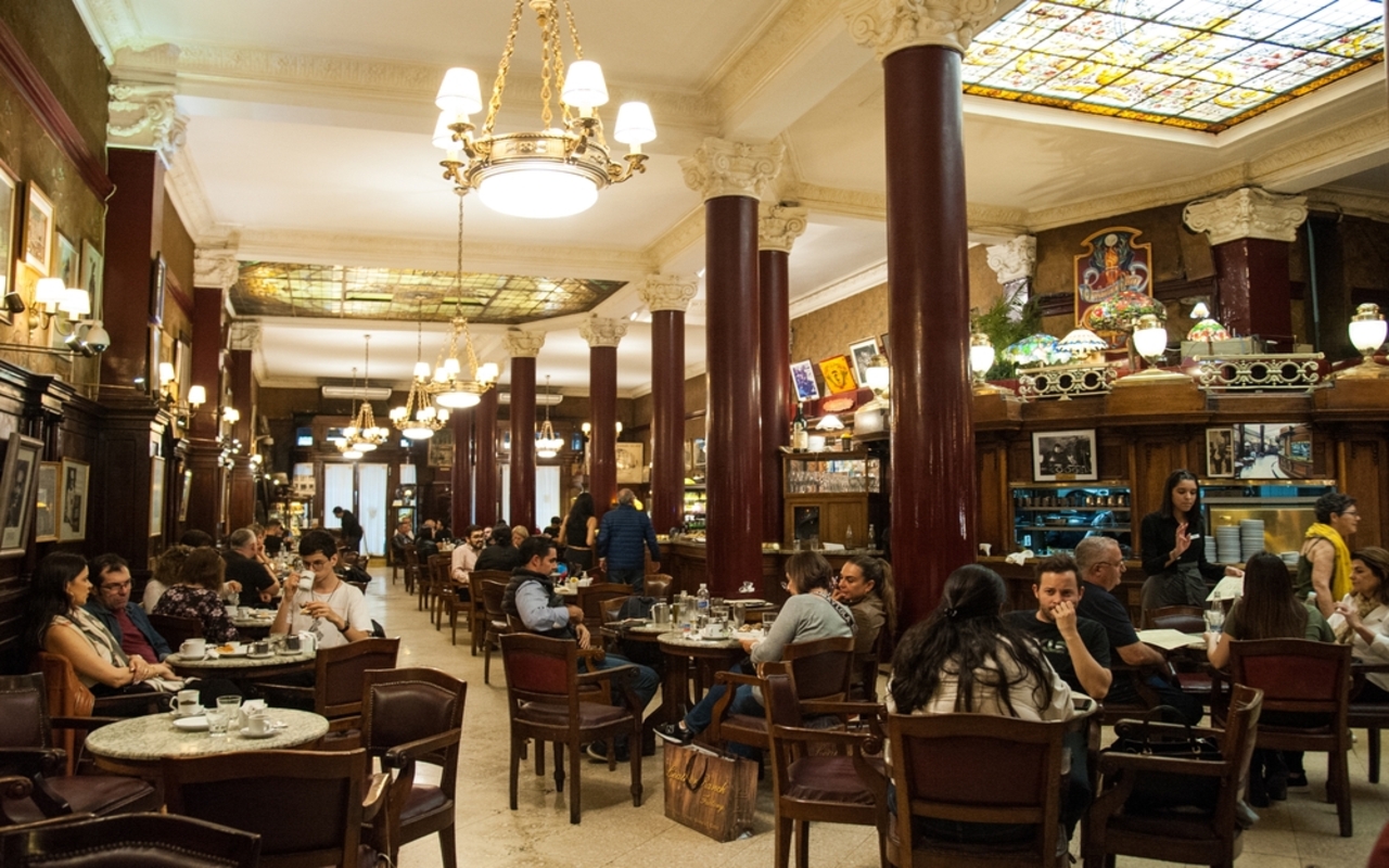 Ciudad,de,Buenos,Aires,,Capital,,Argentina,,26 de,abril,de,2023,,Interior
