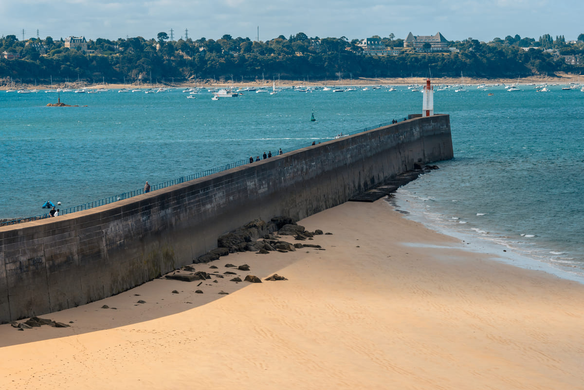 08 phare de mole des noires pic