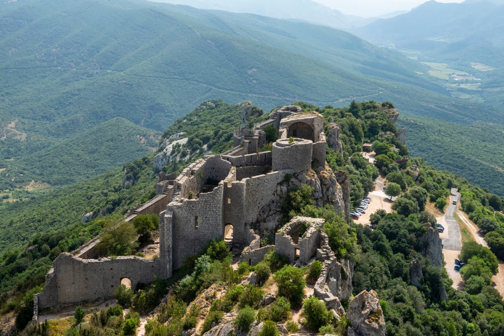 The,Ruins,Of,The,Cathar,Castle,In,Peyrepertuse,,French,Pyrenees